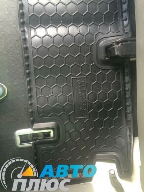 Автомобільні килимки в салон Volkswagen T5 Caravelle 2010- (3-й ряд) без пічки (Avto-Gumm)