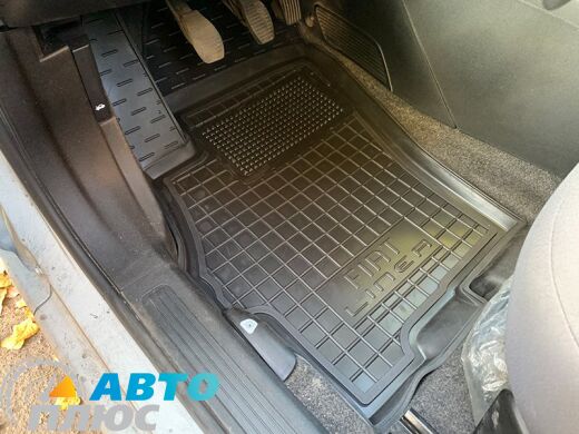 Автомобильные коврики в салон Fiat Linea 2007- (Avto-Gumm)