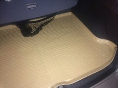 Автомобильный коврик в багажник Volvo XC60 2017- бежевый (AVTO-Gumm)