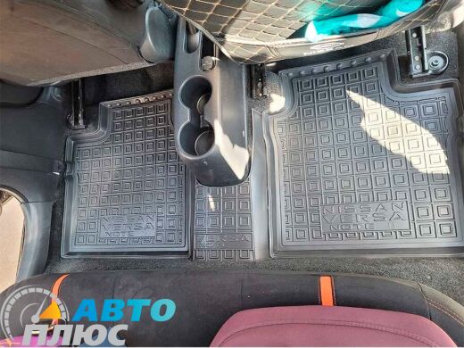 Автомобільні килимки в салон Nissan Versa Note 2013-2019 (AVTO-Gumm)