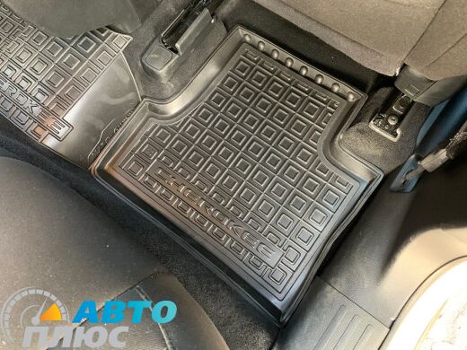 Автомобильные коврики в салон Jeep Cherokee 2014- (AVTO-Gumm)