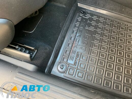 Автомобильные коврики в салон Jeep Cherokee 2014- (AVTO-Gumm)