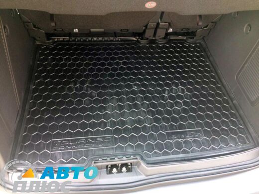 Автомобильный коврик в багажник Ford Tourneo Connect 2013- (короткая база) (Avto-Gumm)