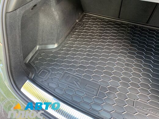 Автомобильный коврик в багажник Audi Q5 2016- (AVTO-Gumm)
