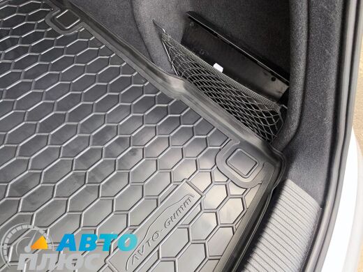 Автомобильный коврик в багажник Audi Q5 2016- (AVTO-Gumm)