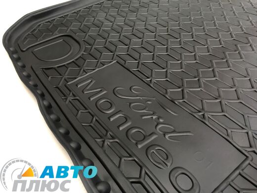 Автомобильный коврик в багажник Ford Mondeo 3 2000- Universal (Avto-Gumm)