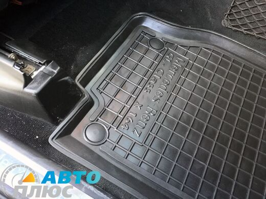 Автомобильные коврики в салон Mercedes GL (X164) 2006- (Avto-Gumm)