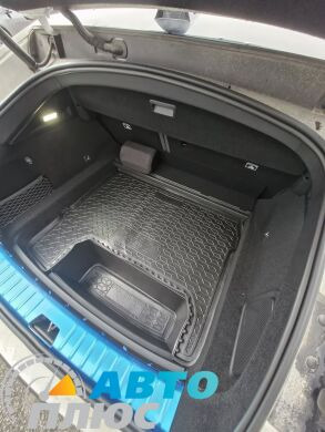 Автомобильный коврик в багажник Polestar 4 2023- нижняя полка (AVTO-Gumm)