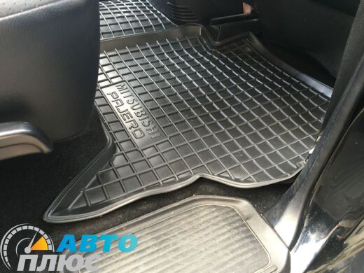 Автомобільні килимки в салон Mitsubishi Pajero Wagon 3/4 99-/07- (Avto-Gumm)