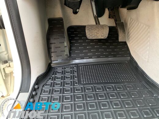 Передние коврики в автомобиль Mercedes B (W245) 2005-2011 (Avto-Gumm)