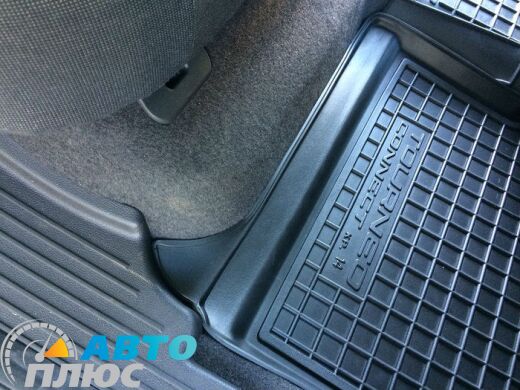 Автомобильные коврики в салон Ford Connect 2013- (коротка база) (Avto-Gumm)