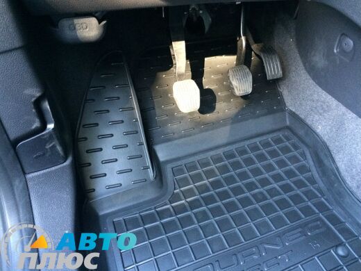 Автомобильные коврики в салон Ford Connect 2013- (коротка база) (Avto-Gumm)