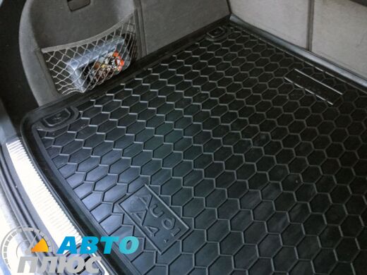 Автомобильный коврик в багажник Audi A4 (B6/B7) 2001- Universal (Avto-Gumm)