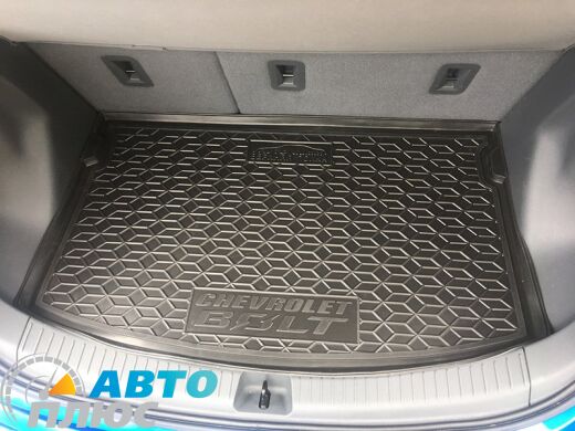 Автомобильный коврик в багажник Chevrolet Bolt EV 2016- верхняя полка (Avto-Gumm)