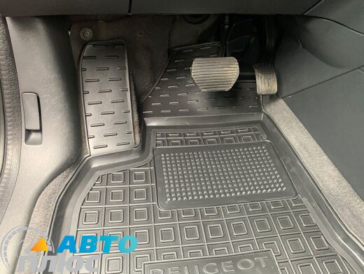 Автомобильные коврики в салон Peugeot 3008 2010-2016 (Avto-Gumm)