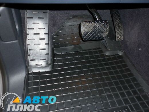 Автомобільні килимки в салон Volkswagen Touareg 2010- (Avto-Gumm)