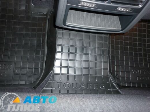 Автомобільні килимки в салон Volkswagen Touareg 2010- (Avto-Gumm)
