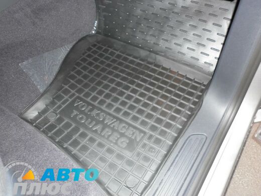 Автомобільні килимки в салон Volkswagen Touareg 2010- (Avto-Gumm)