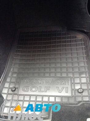 Автомобільні килимки в салон Volkswagen Golf 5 03-/6 09- (Avto-Gumm)