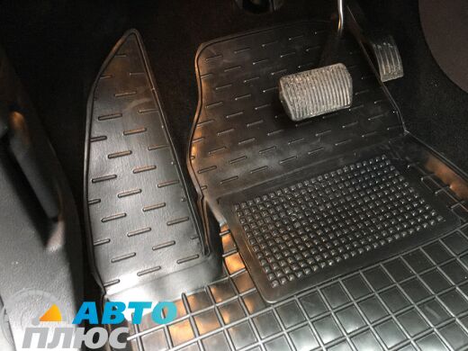 Автомобильные коврики в салон Ford Kuga 2013- (Avto-Gumm)