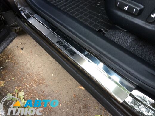 Накладки на пороги Toyota RAV4 2013- (Premium)