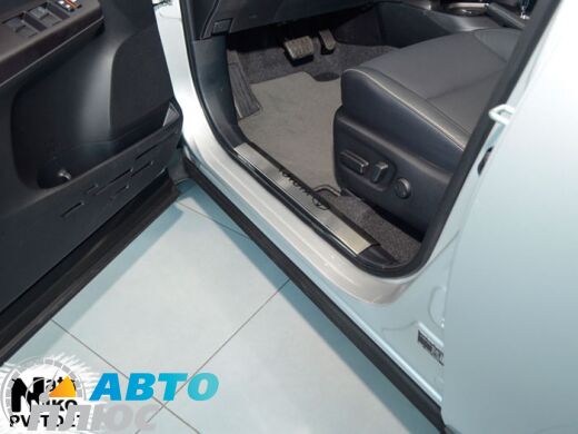 Накладки на пороги Toyota RAV4 2013- (Premium)