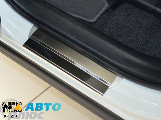 Накладки на пороги Toyota RAV4 2013- (Premium)