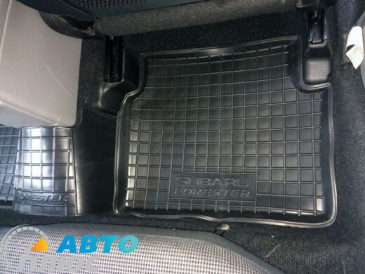 Автомобильные коврики в салон Subaru Forester 2 2002-2008 (Avto-Gumm)