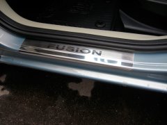 Накладки на пороги Ford Fusion 2002- (Premium)