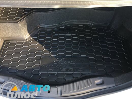 Автомобильный коврик в багажник Ford Mondeo 5/Fusion 2015- hybrid (Avto-Gumm)