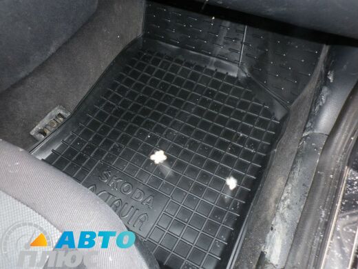 Автомобильные коврики в салон SKODA Octavia Tour 1996-2010 (AVTO-Gumm)