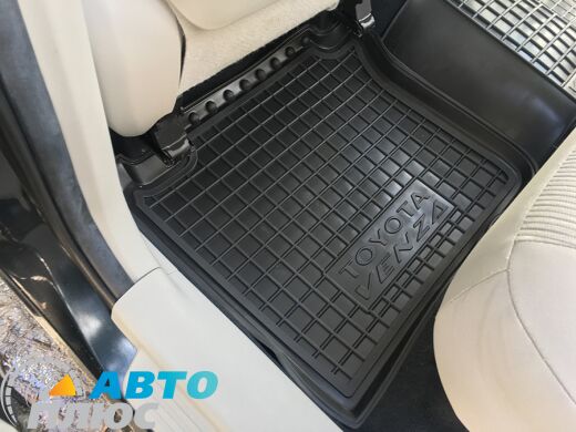 Автомобільні килимки в салон Toyota Venza 2008- (Avto-Gumm)