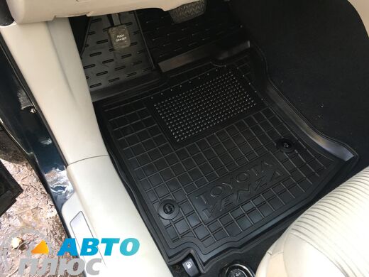 Автомобільні килимки в салон Toyota Venza 2008- (Avto-Gumm)