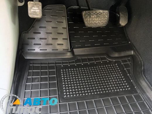 Автомобільні килимки в салон Toyota Venza 2008- (Avto-Gumm)