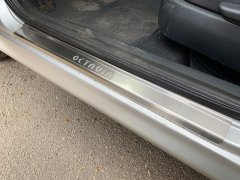Накладки на пороги автомобиля Skoda Octavia Tour 1996- (Standart)