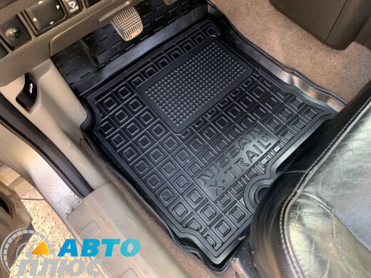 Водительский коврик в салон Nissan X-Trail (T30) 2001-2007 (Avto-Gumm)
