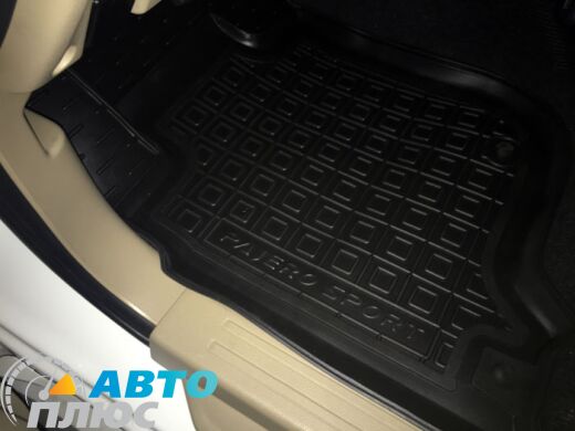 Передние коврики в автомобиль Mitsubishi Pajero Sport 2016- (Avto-Gumm)