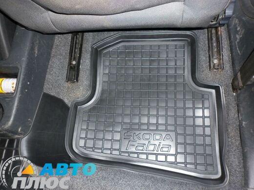 Автомобільні килимки в салон Skoda Fabia 2 2007-2015 (Avto-Gumm)