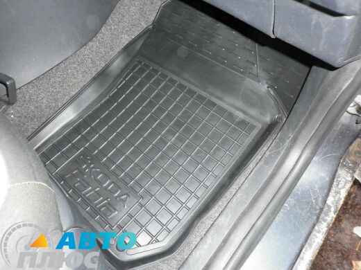 Автомобільні килимки в салон Skoda Fabia 2 2007-2015 (Avto-Gumm)