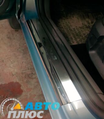 Накладки на пороги Ford Focus 2 2004- (5 дверей) (Premium)