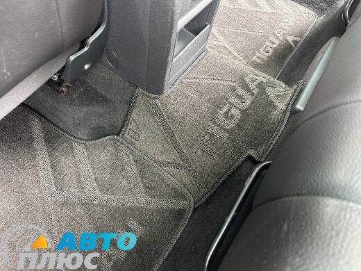 Композитні килимки в салон Volkswagen Tiguan 2007- (X) чорні AVTO-Tex