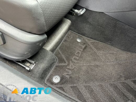 Композитні килимки в салон Volkswagen Tiguan 2007- (X) чорні AVTO-Tex