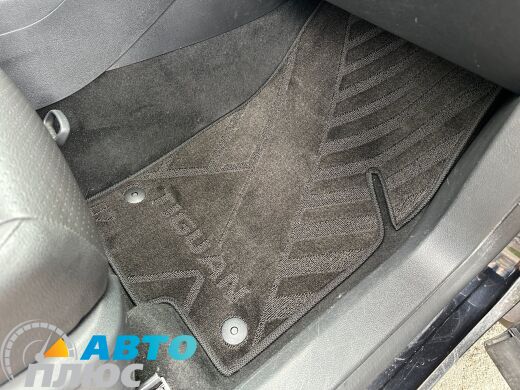Композитні килимки в салон Volkswagen Tiguan 2007- (X) чорні AVTO-Tex