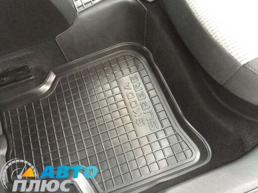 Автомобильные коврики в салон Skoda SuperB 2008-2014 (AVTO-Gumm)