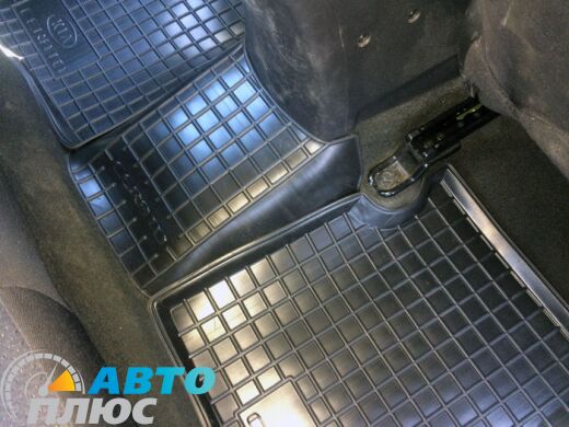 Автомобильные коврики в салон Kia Cerato 2009-2013 (Avto-Gumm)