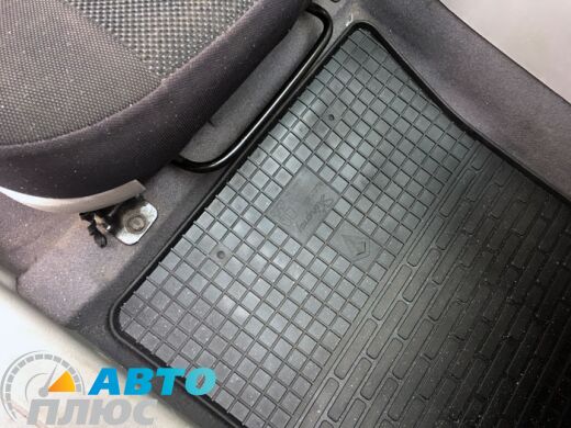 Передние резиновые коврики Kia Cerato 2004- (Stingray)