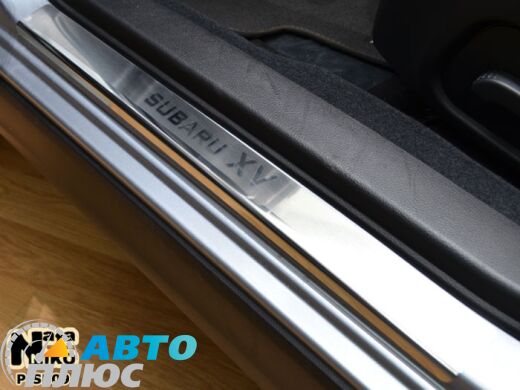 Накладки на пороги Subaru XV 2012- (Premium)