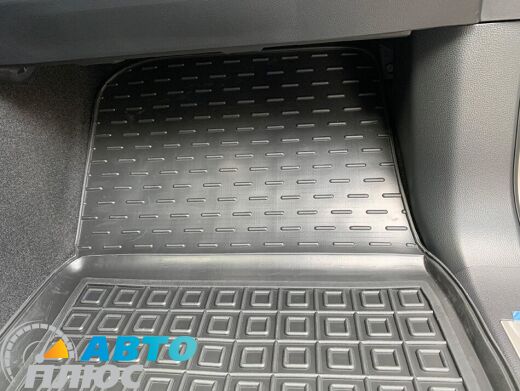 Автомобильные коврики в салон Toyota Land Cruiser 300 2021- (AVTO-Gumm)
