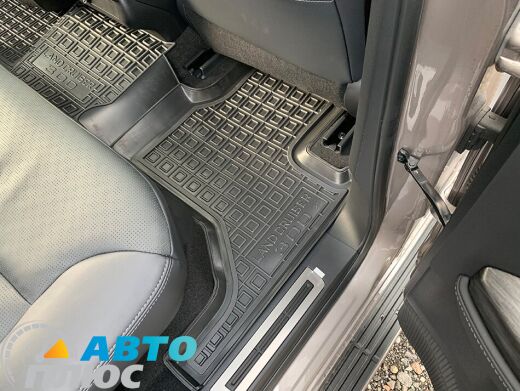 Автомобильные коврики в салон Toyota Land Cruiser 300 2021- (AVTO-Gumm)