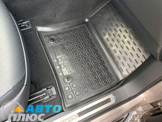 Автомобильные коврики в салон Toyota Land Cruiser 300 2021- (AVTO-Gumm)